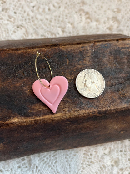 Embossed heart hoops light pink